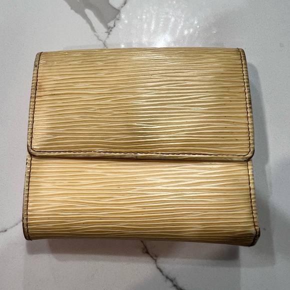 Vintage Louis Vuitton Elise Wallet - Picture 3 of 12